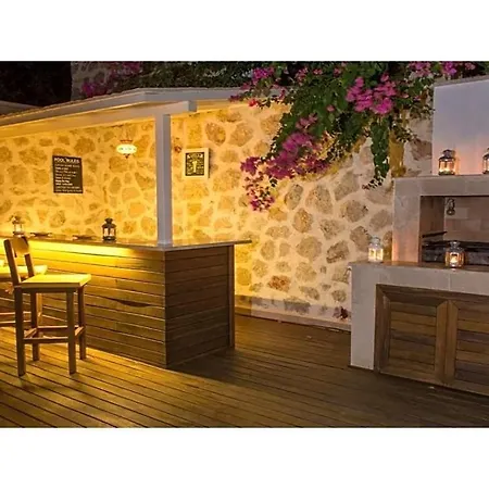 Sleeps 10 Pool Air Con Wifi *